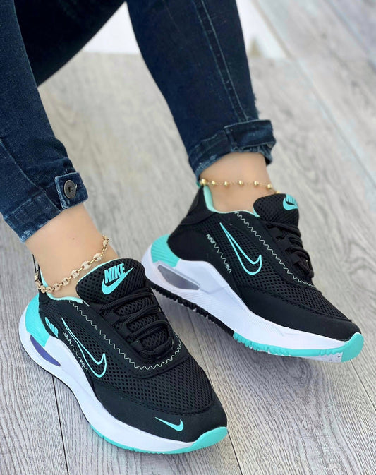 NIKE AIR